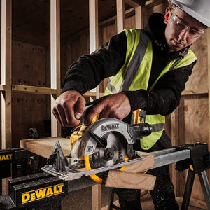 Dewalt 18V XR Sirkelsag 165mm DCS565N