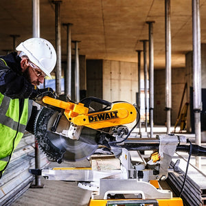 Dewalt Kapp- og gjærsag 305mm 1675W DWS780