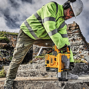 Utleie - Dewalt 18X XR Borhammer på batteri med støvavsug