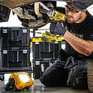 Dewalt 12/18V XR Arbeidslampe DCL077