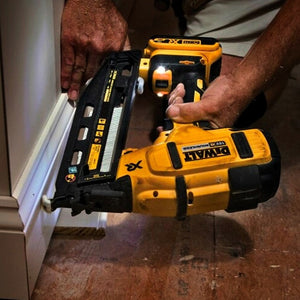 Dewalt 18V XR Dykkertpistol DCN660NT