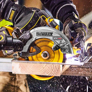 18/54V XR Sirkelsag Flexvolt Advantage 190mm DCS573NT